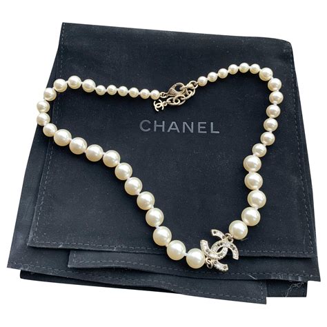 collier femme chanel|Chanel colliers.